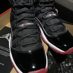 Jordan bred 11s size 7 Clearance